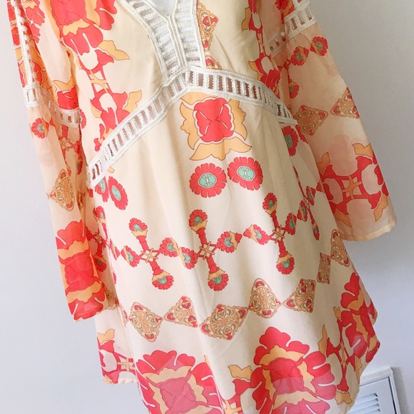 •Fifth Avenue• Boho V-Neck Beach Cover-up - Picture 6 of 8